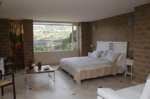Hotel Bella Tierra Boutique 4*